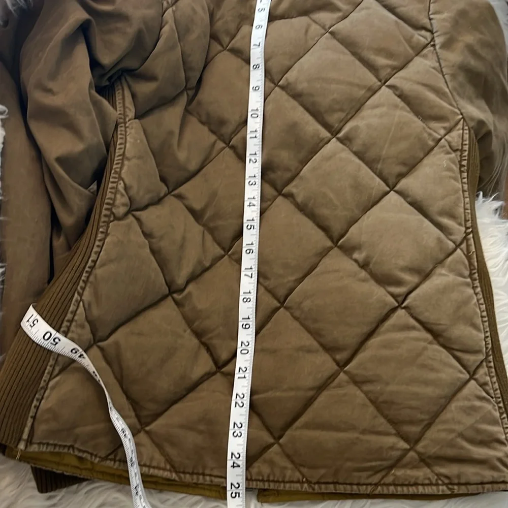 This is the Eddie Bauer1936 skyliner. It is a size women’s medium. - Picture 14 of 14